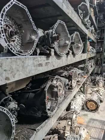 Repuestos varios Mercedes-Benz