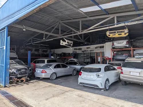 Motores Mercedes-Benz en bodega